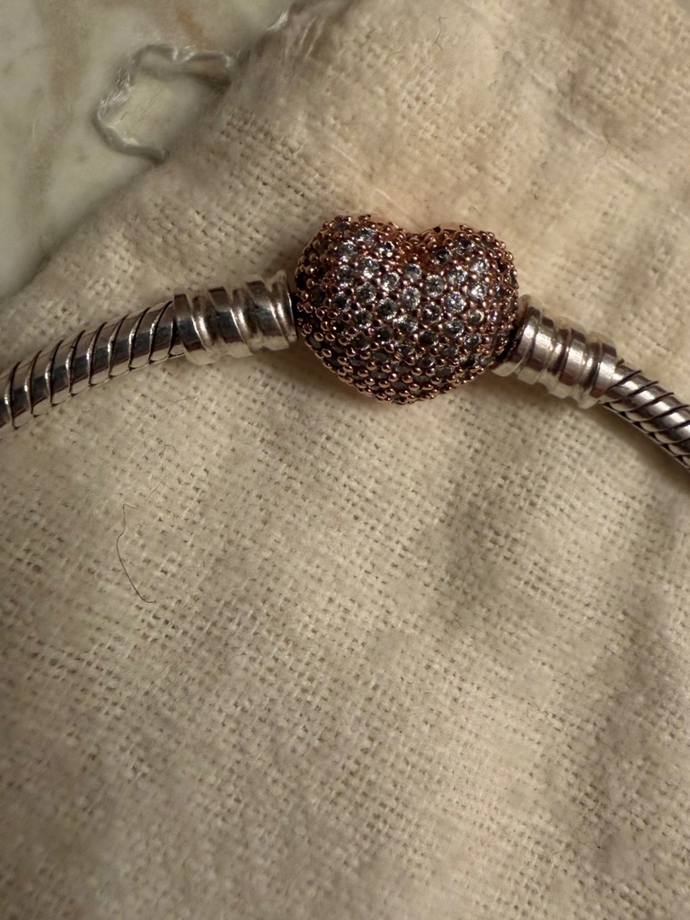Pandora Pave Heart Clasp Snake Chain Bracelet - 925 silver and Rose gold - Picture 3 of 7